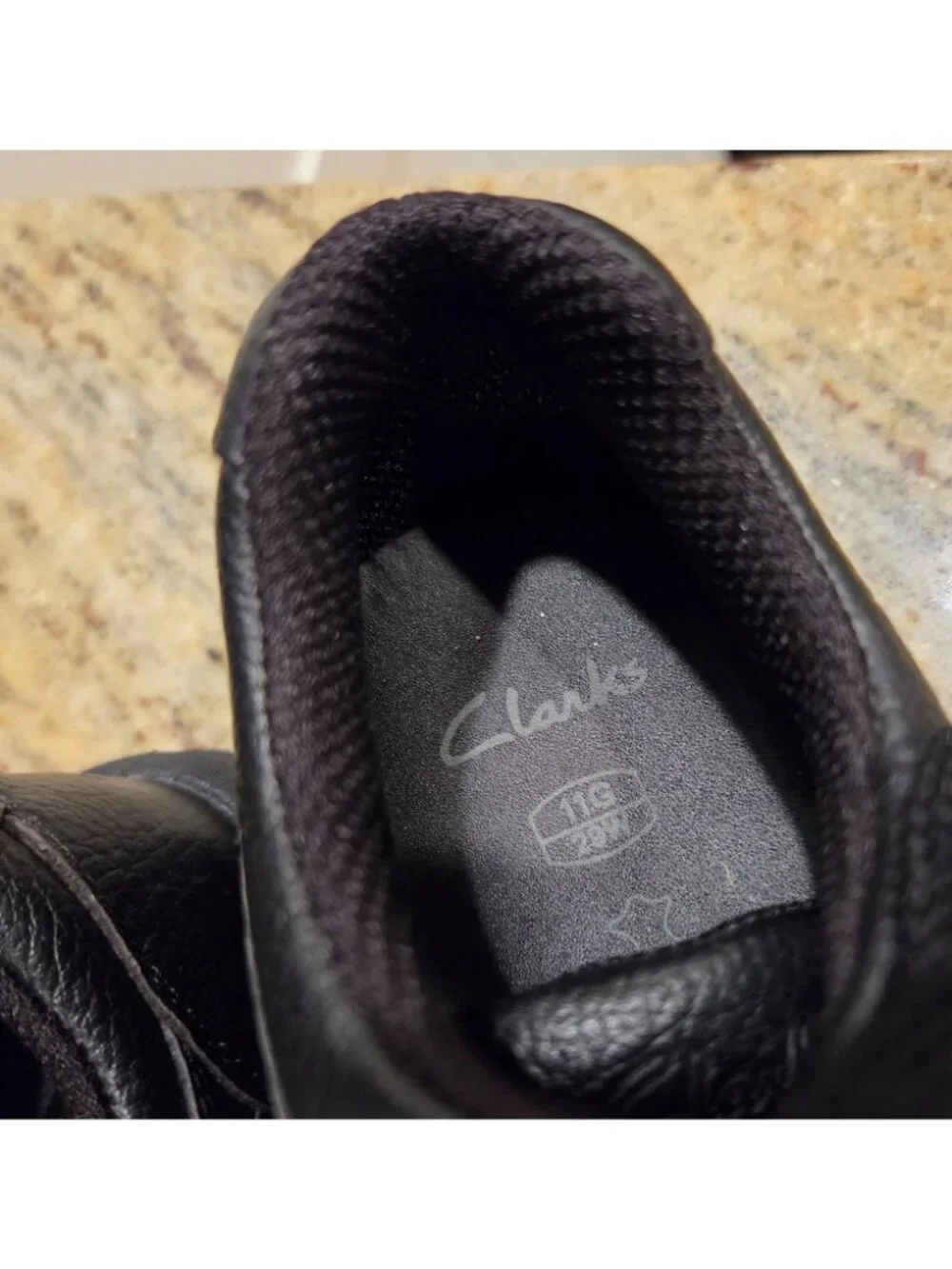 Clarks Kids Caribou Lace up Oxford Black Leather Children Size 11 Comfort Shoe